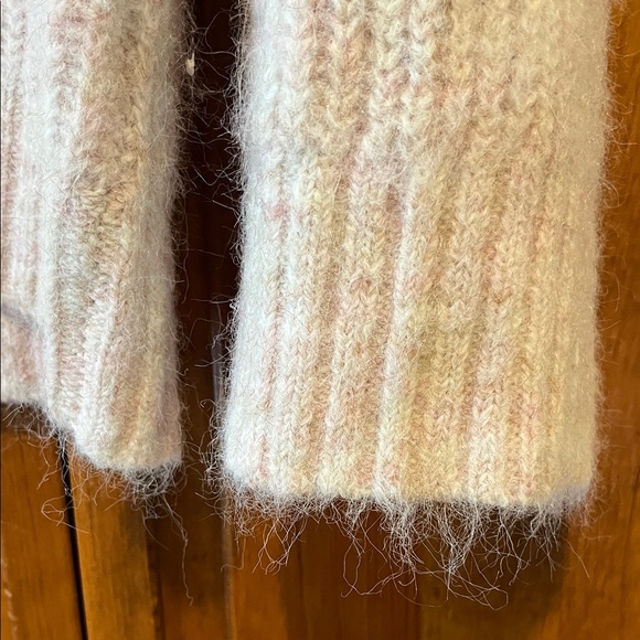 Cozy Light Pink Women's Sweater - Picture 4 of 4